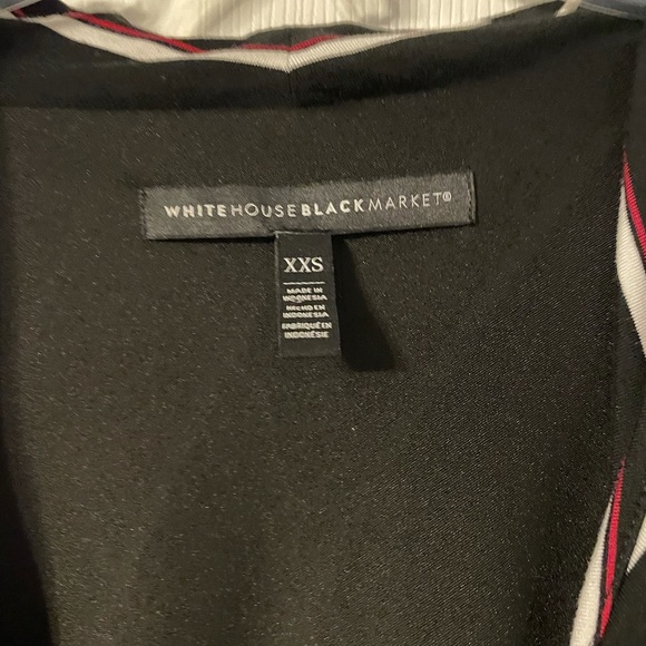 White House Black Market long sleeved wrap top - Picture 7 of 7
